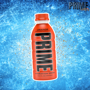 Sur cette image, il y a la Prime Hydratation Orange au milieu avec un fond bleu et un logo Prime x Lolly’s en haut à droite