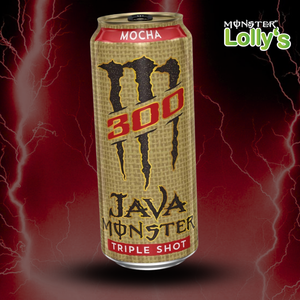 Sur cette image, il y a la Monster Energy Mocha Triple Shot au milieu avec un fond noir et des éclairs rouges et un logo Monster x Lolly’s en haut à droite