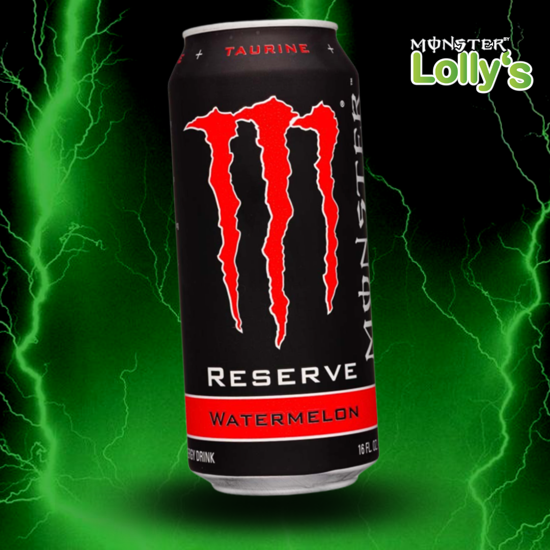 Sur cette image, il y a la Monster Energy Reserve Watermelon au milieu avec un fond noir et des éclairs vert et un logo Monster x Lolly’s en haut à droite 