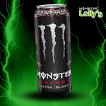 Sur cette image, il y a la Monster Energy Ultra Black au milieu avec un fond noir et des éclairs vert et un logo Monster x Lolly’s en haut à droite 