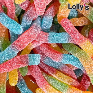 Bonbons de forme de vers de terre acidulés de toutes les couleurs (bleu, rouge, jaune et vert)